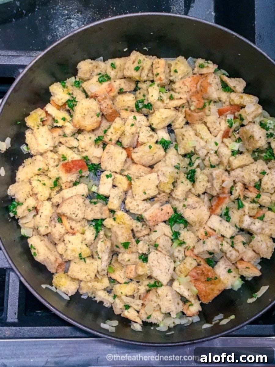 Savory Sourdough Stuffing 1 featured 3261