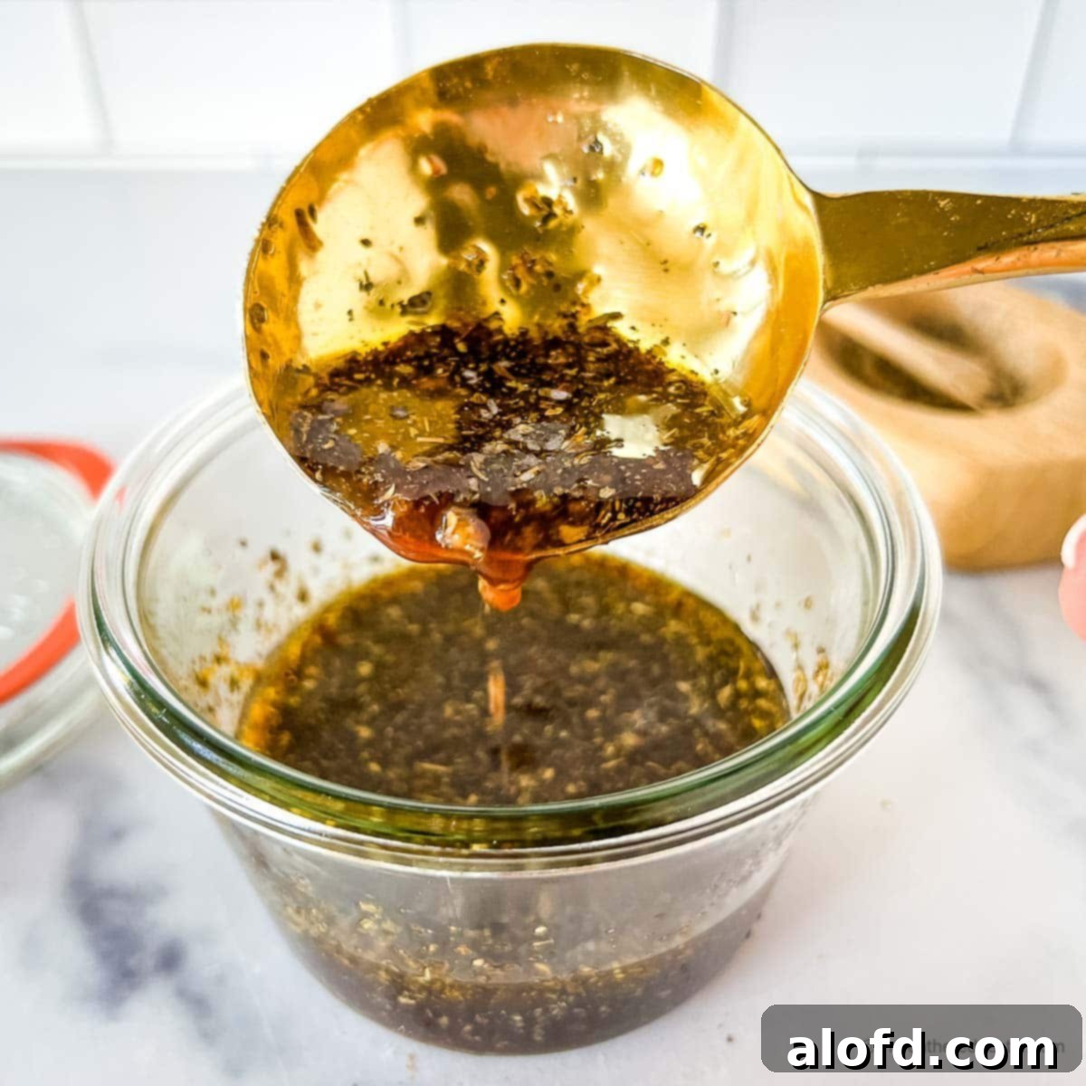 Sweet and Tangy Balsamic Chicken Marinade 1 featured 41297