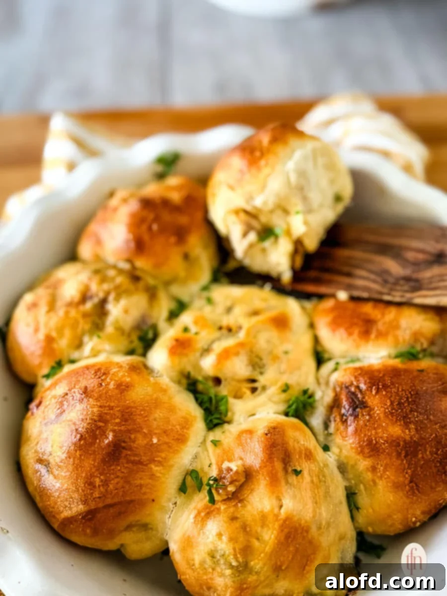 separating and serving the stuffed buns.